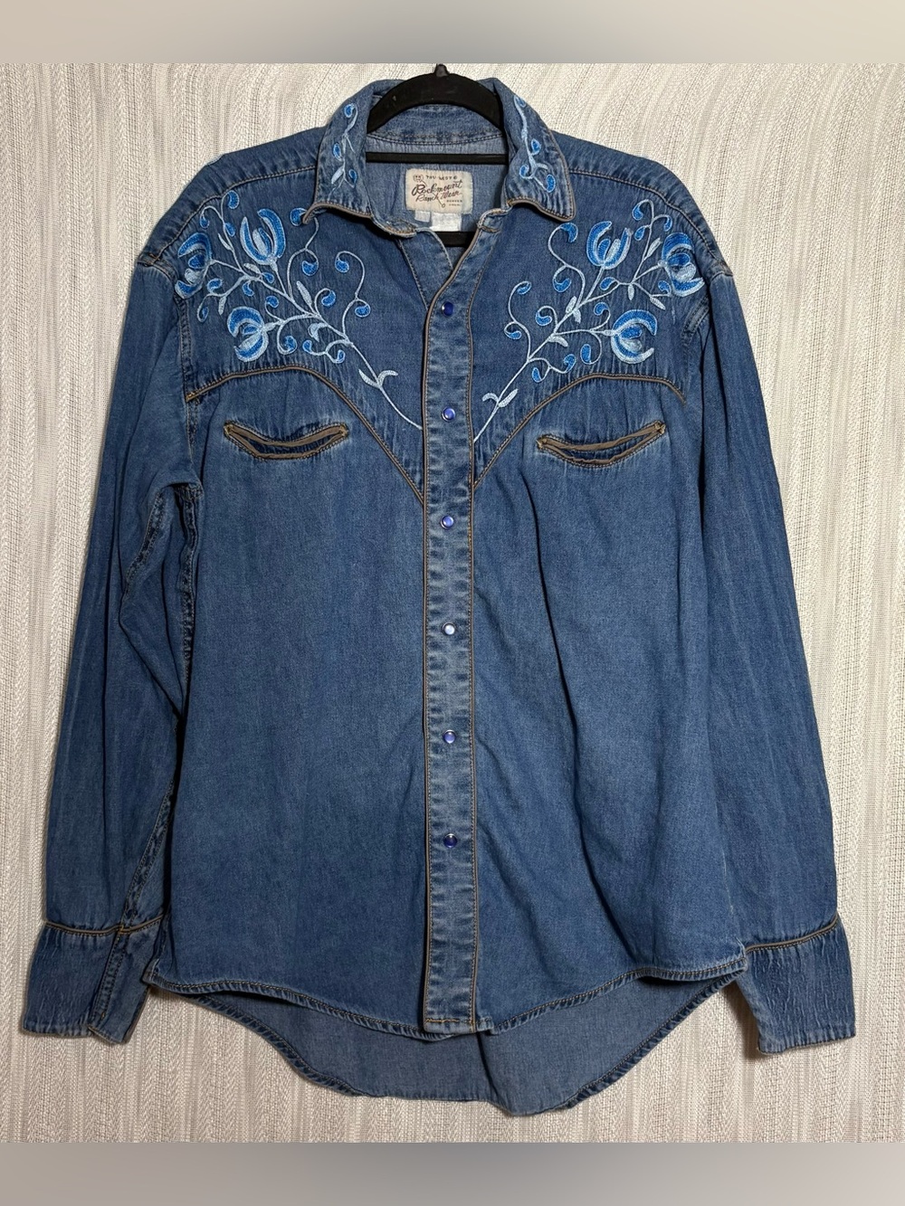 Vintage Rockmount Ranch Wear Embroidered Denim Western Shirt Blue Pearl Snap